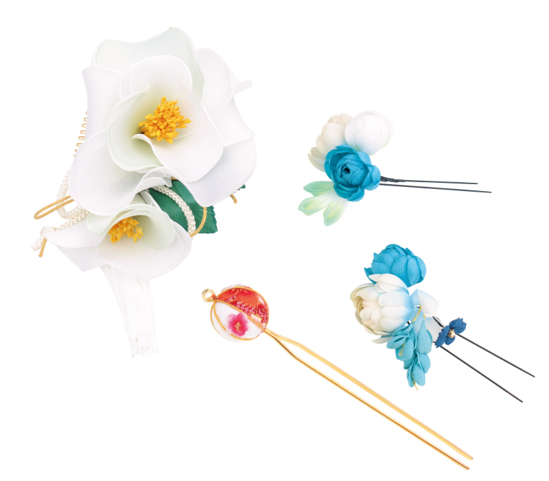 ネージュ(雪) クールにもフェミニンにも合う純白の花。 黒髪に映える彩りです。 ¥17,000+税