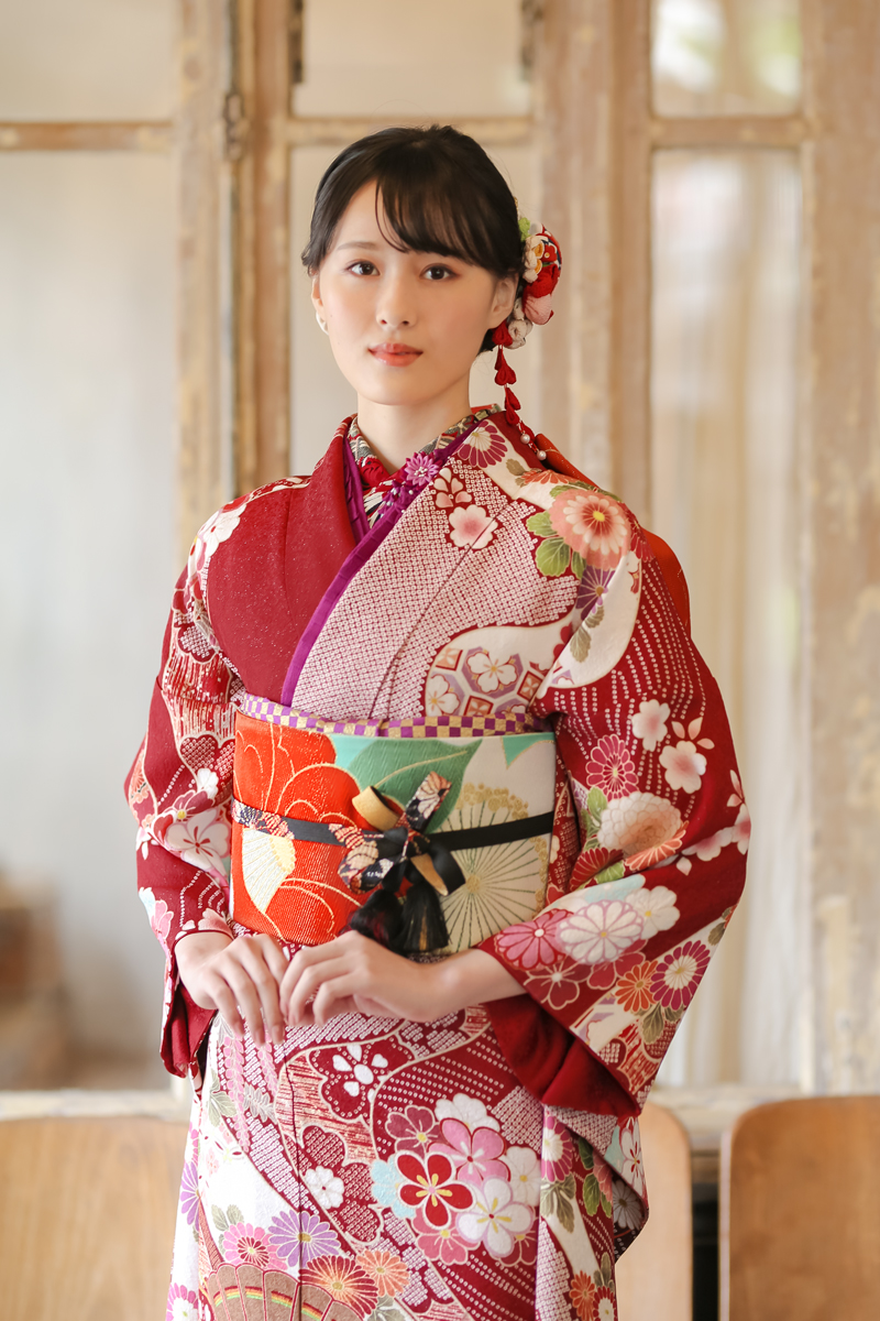 MKK-28018】☆紅色が気品あふれる花丸文柄振袖 | 日本最大級の