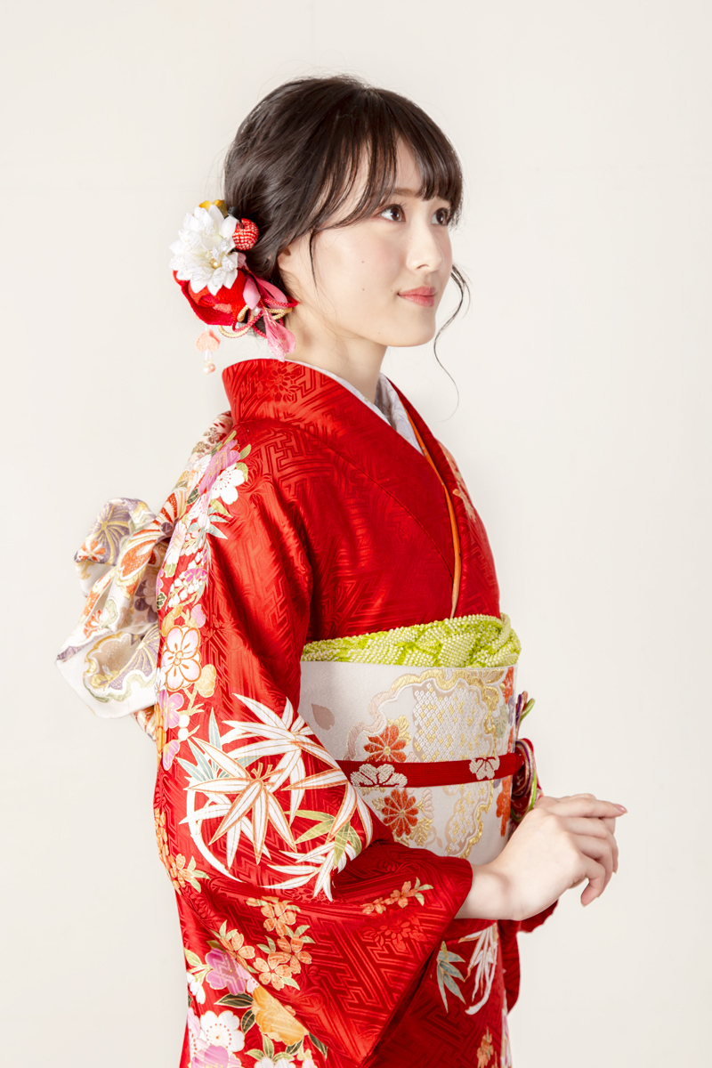 MKK-28018】☆紅色が気品あふれる花丸文柄振袖 | 日本最大級の着物 