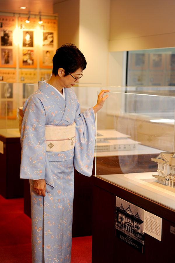 歌舞伎座タワー４階回廊