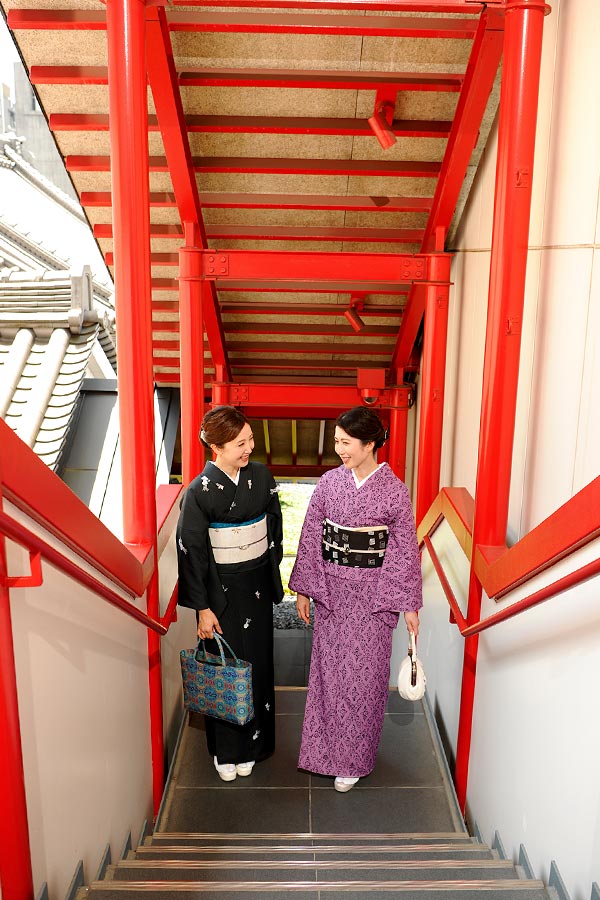 歌舞伎座タワー５階・五右衛門階段