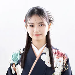 シンプル美人スタイルのヘアスタイル